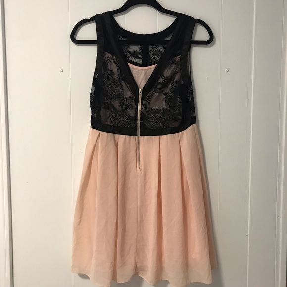 TFNC dress - Picture 2 of 4